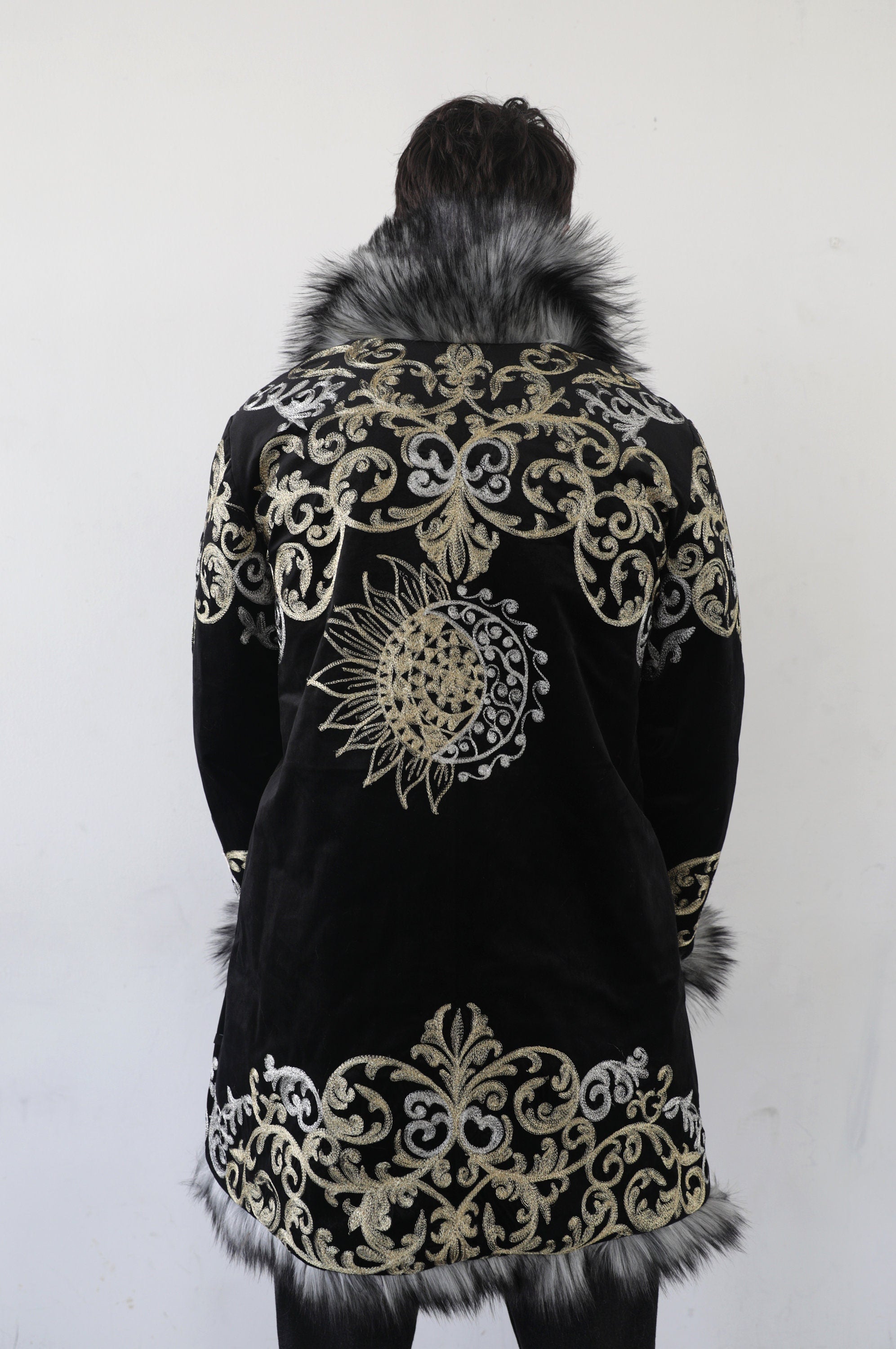 Sun&Moon Embroidery Fur Coat