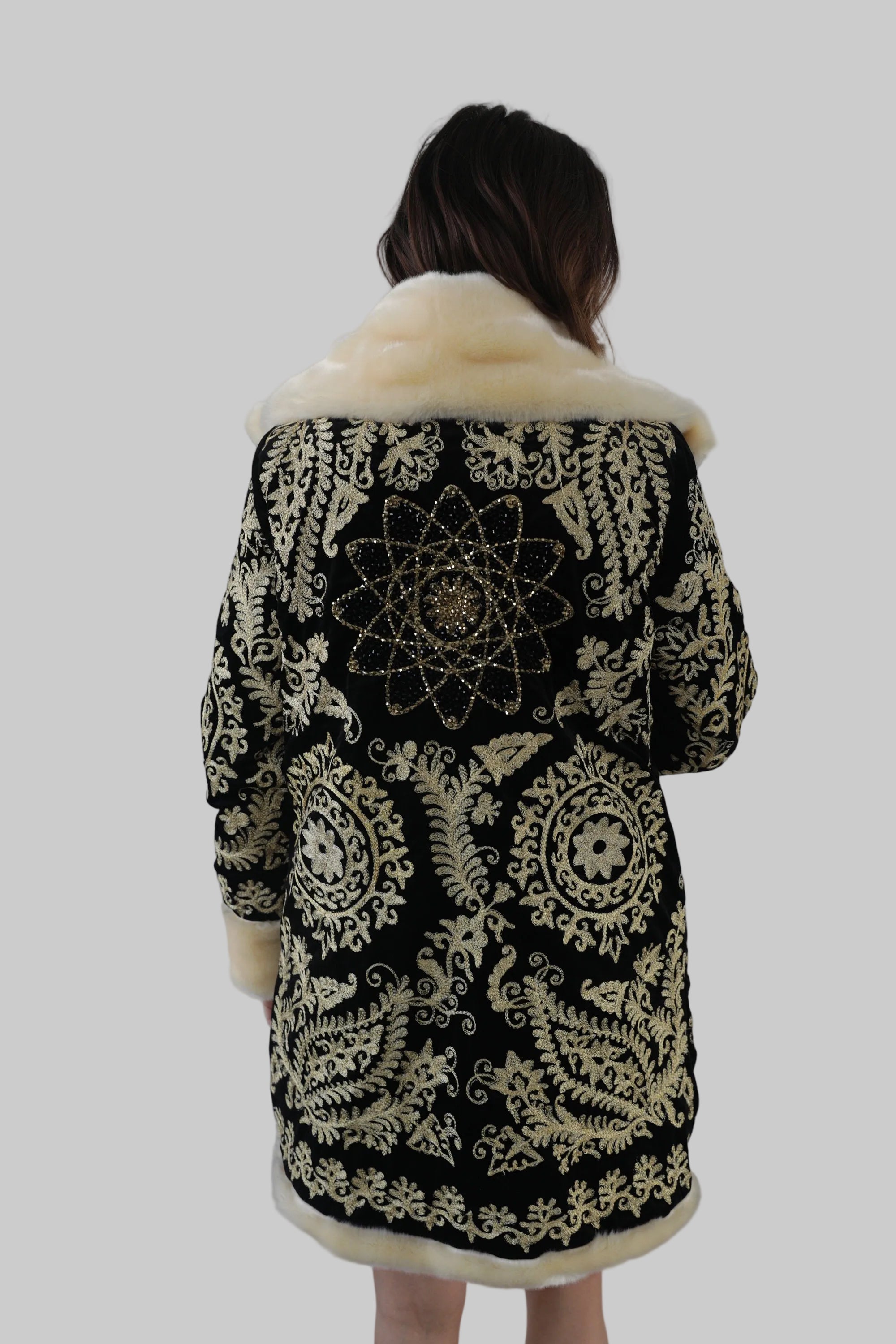Alive Embroidery Fur Coat