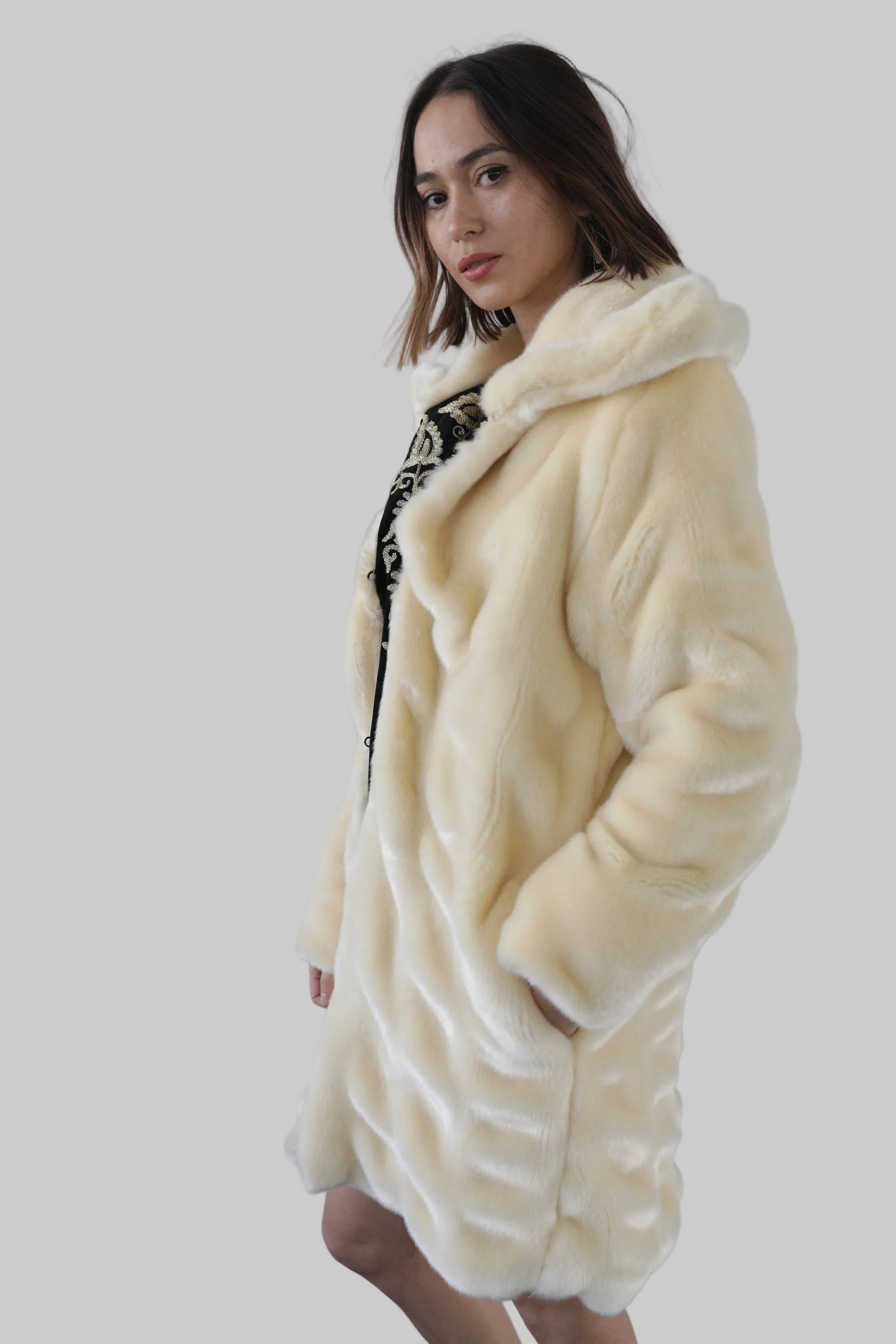 Alive Embroidery Fur Coat