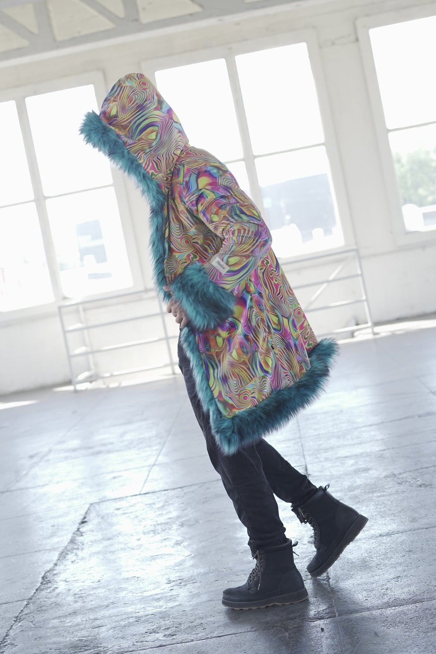 COSMIC RAVE Fur Coat