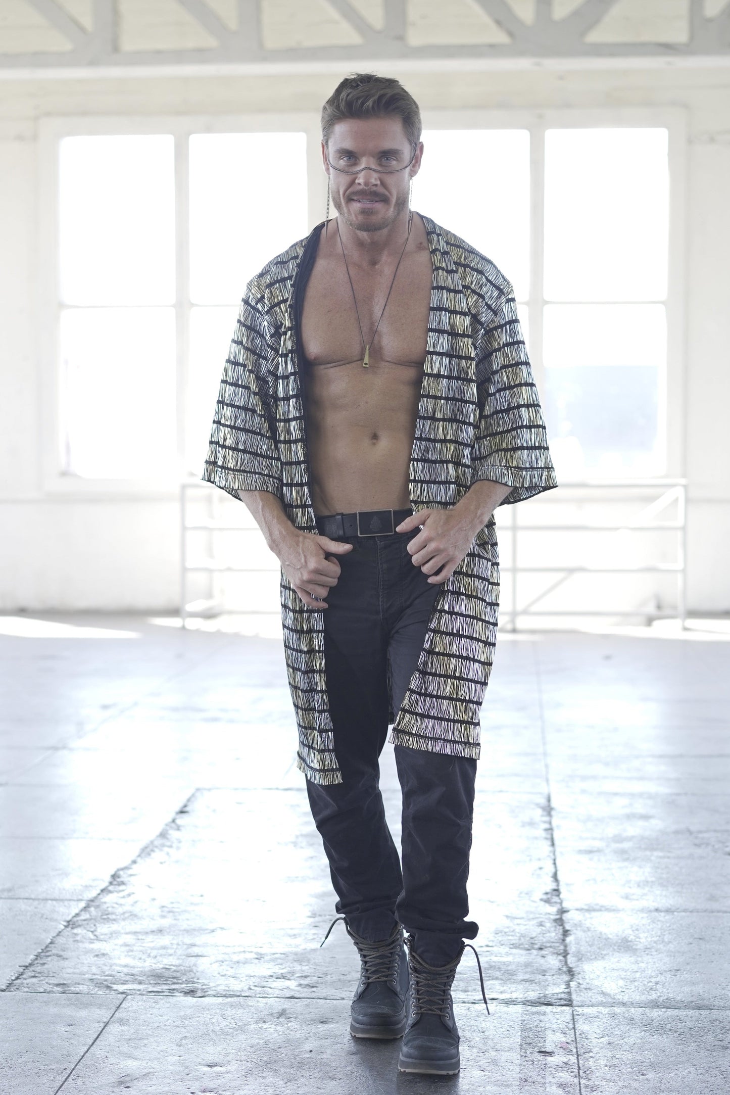 Shiny Nomad Kimono