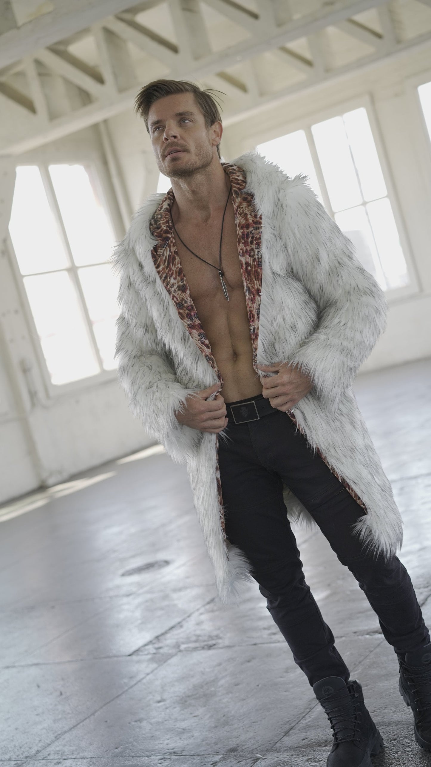 LEO White Fur Coat